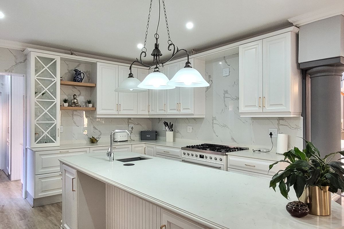 Modern Masterpiece in Izinga, Umhlanga – 4 Bedroom Luxury Home - Photo 5