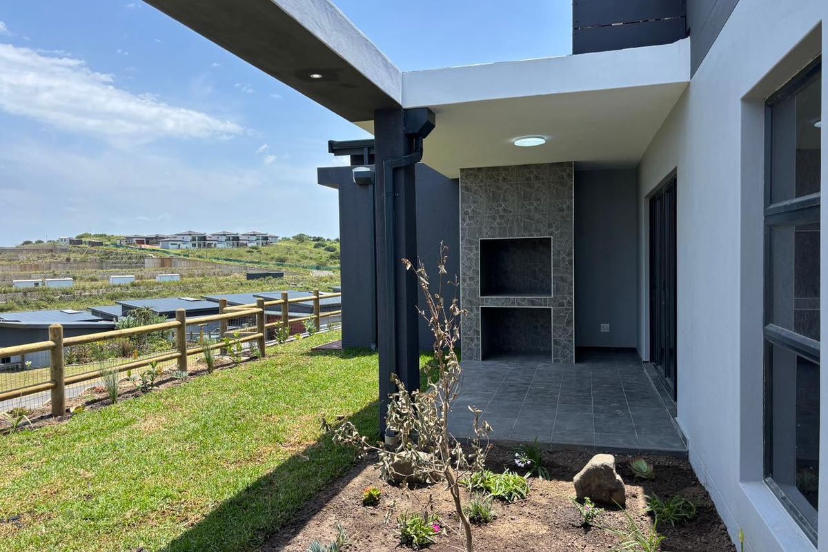 Welcome to Palm Orion – Your Modern Coastal Haven - Photo 3