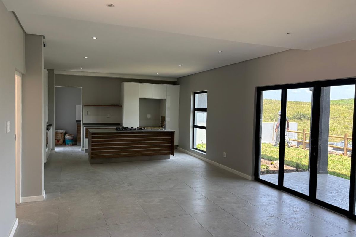 Welcome to Palm Orion – Your Modern Coastal Haven - Photo 5