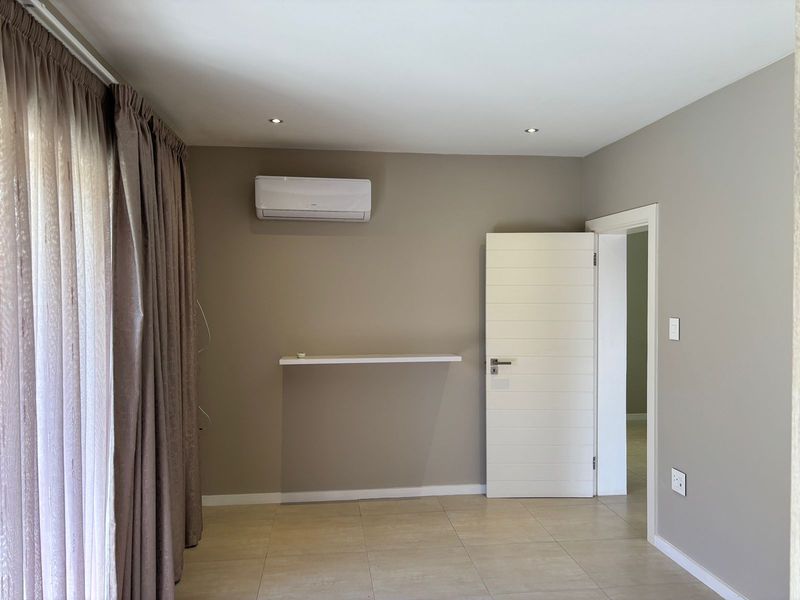 Modern 4-Bedroom Townhouse for Sale in Zimbali Estate - Photo 10