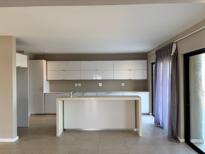 Modern 4-Bedroom Townhouse for Sale in Zimbali Estate - Photo 4