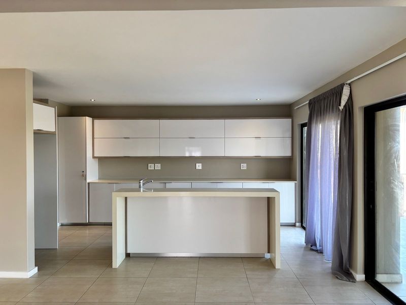 Modern 4-Bedroom Townhouse for Sale in Zimbali Estate - Photo 5
