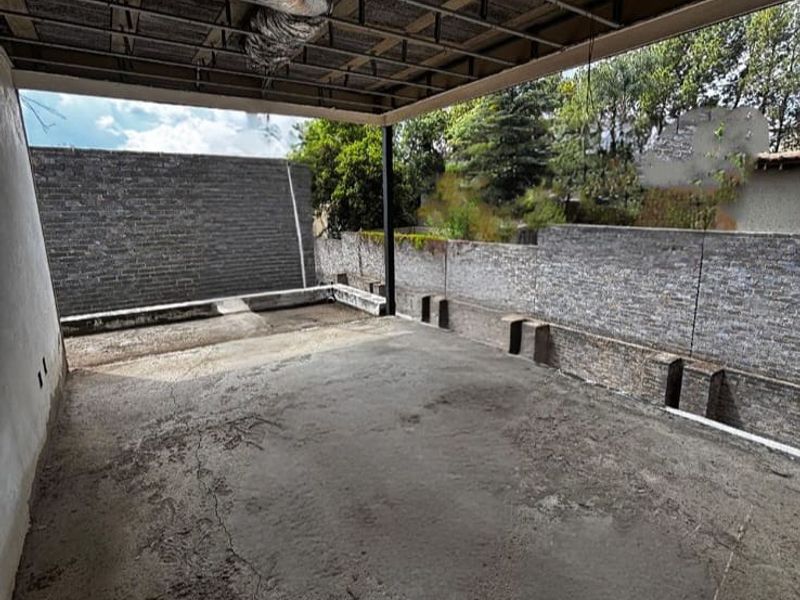 Prepare to be Captivated. - Photo 10