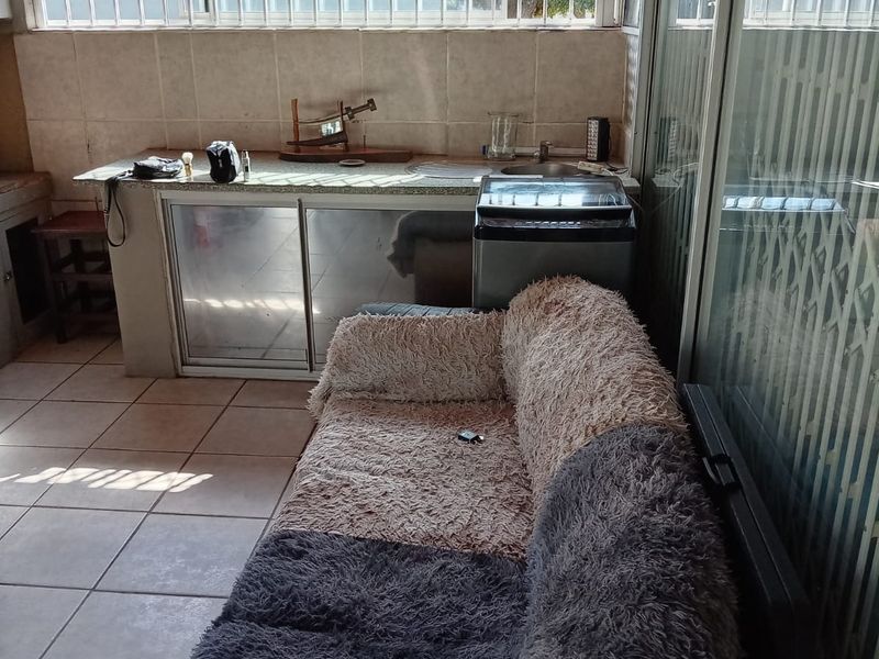 3 Bedroom furnished house in Fleurpark, Gordons Bay - Photo 10