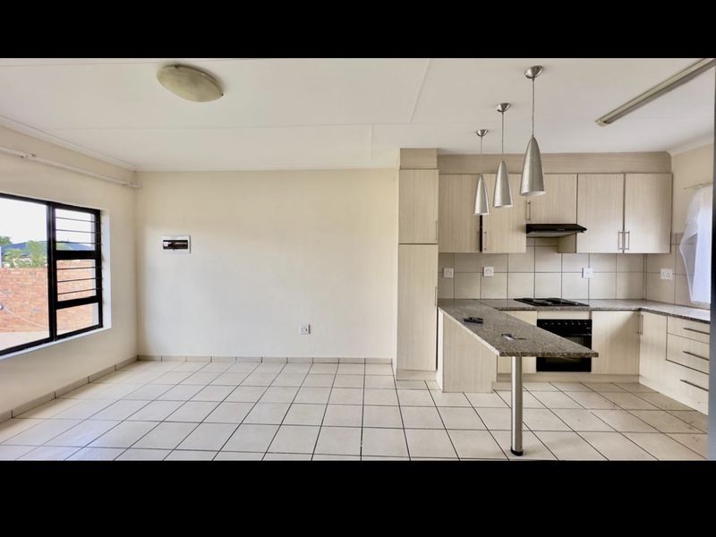 Townhouse Rental Monthly In Witbank - Photo 5