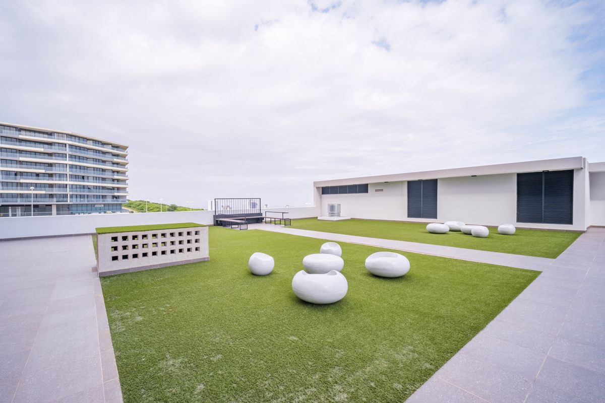 Ocean View 2 Bedroom Apartment at Ridgeside Residence - Photo 4