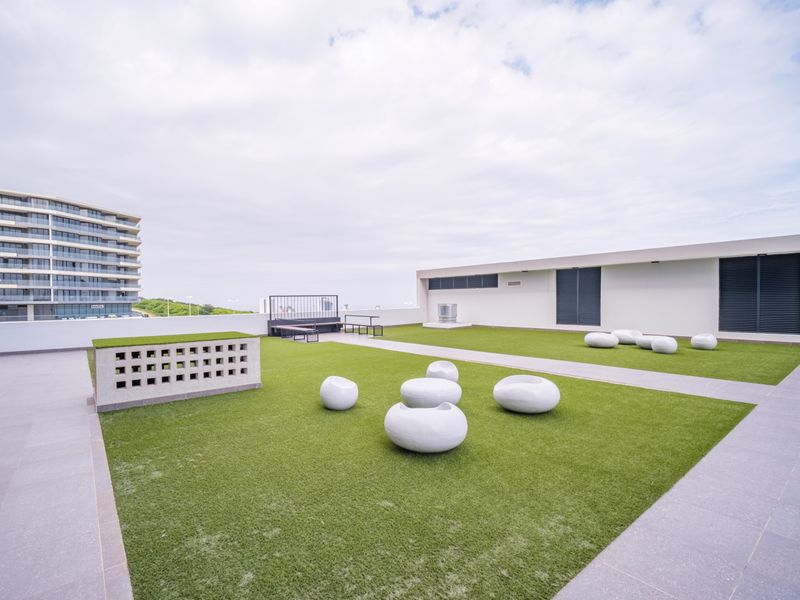 Ocean View 2 Bedroom Apartment at Ridgeside Residence - Photo 4