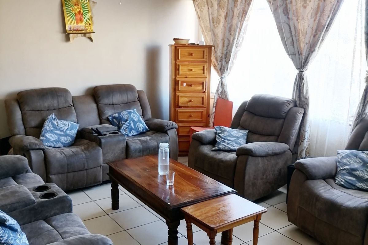 CENTRAL 1 BED 1 BATH APARTMENT FOR SALE - Photo 2