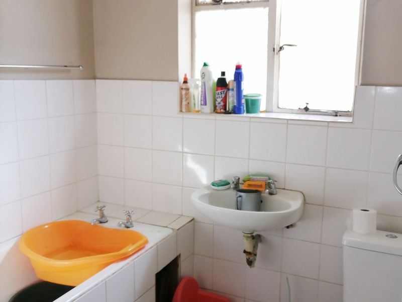 CENTRAL 1 BED 1 BATH APARTMENT FOR SALE - Photo 10