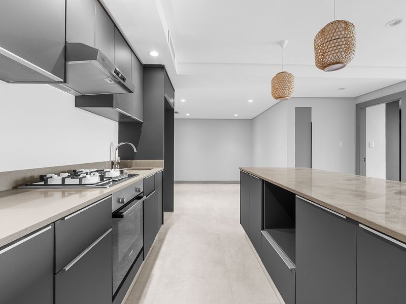 3 Bedroom, 3 Bathroom Ocean View Apartment – Ridgeside Residence - Photo 3