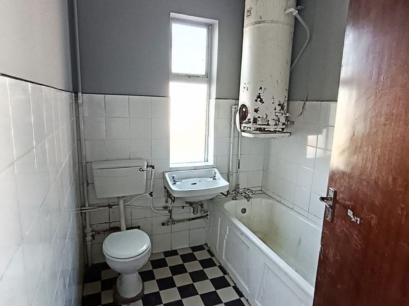 CENTRAL 1 BED 1 BATH APARTMENT FOR SALE - Photo 9