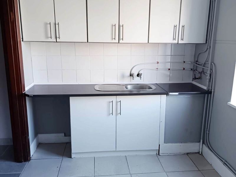 CENTRAL 1 BED 1 BATH APARTMENT FOR SALE - Photo 4