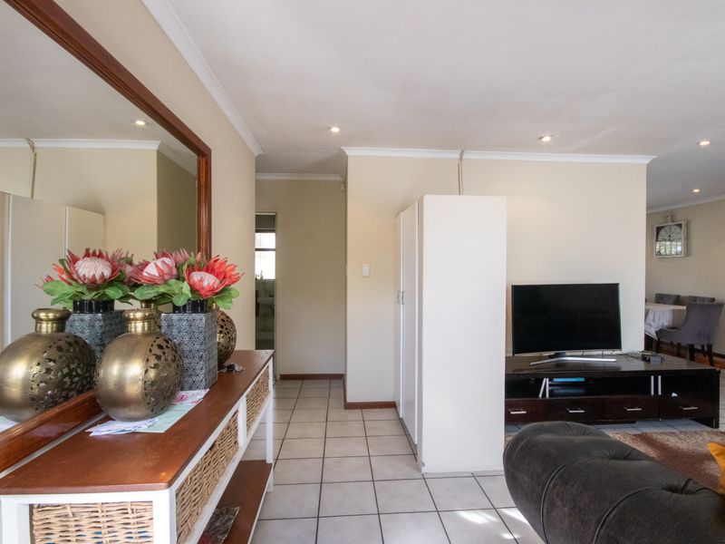 3 Bedroom Family home - Photo 2