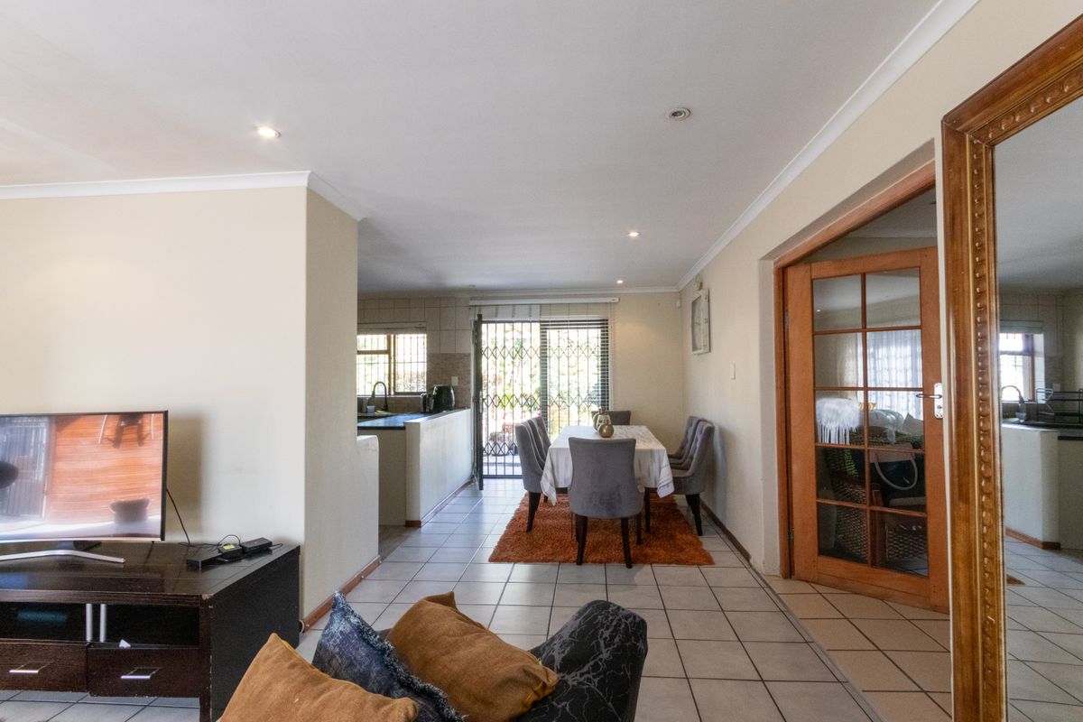 3 Bedroom Family home - Photo 4