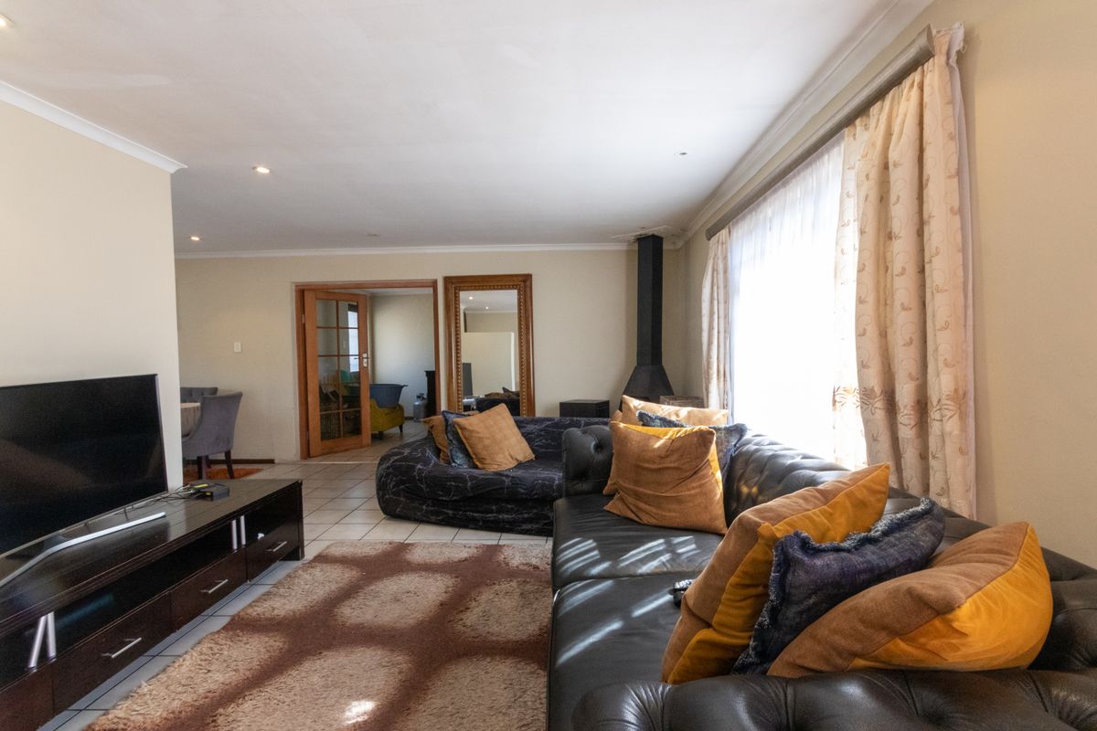 3 Bedroom Family home - Photo 3