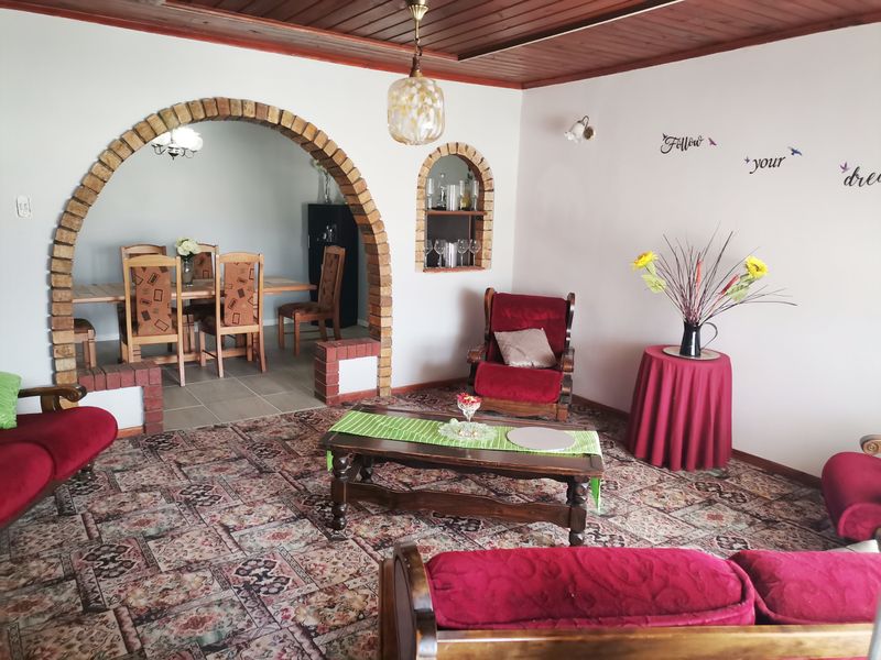 BOOYSEN PARK 3 BED 1 BATH HOUSE WITH SINGLE GARAGE FOR RENT - Photo 3