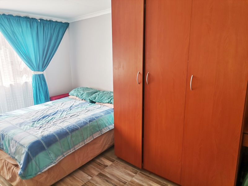 BOOYSEN PARK 3 BED 1 BATH HOUSE WITH SINGLE GARAGE FOR RENT - Photo 7