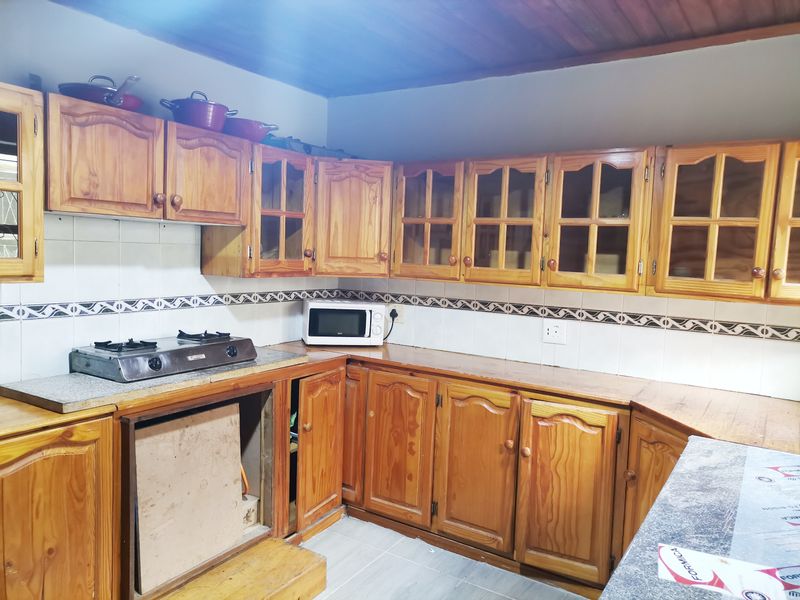 BOOYSEN PARK 3 BED 1 BATH HOUSE WITH SINGLE GARAGE FOR RENT - Photo 6