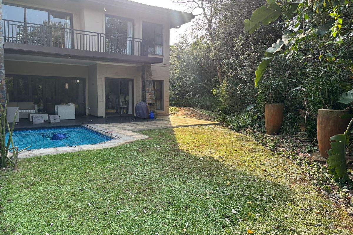 4-Bedroom Townhouse with Pool & Golf Course Views – Zimbali Estate -Including Furniture - Photo 2