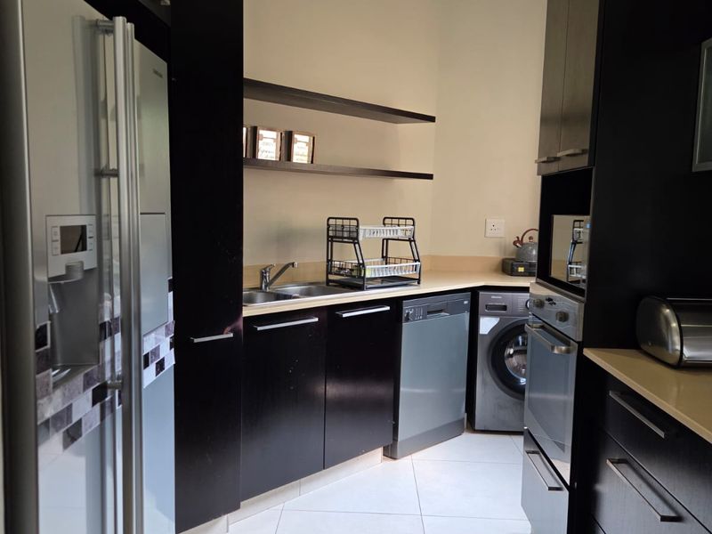 4-Bedroom Townhouse with Pool & Golf Course Views – Zimbali Estate -Including Furniture - Photo 4