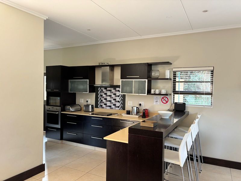4-Bedroom Townhouse with Pool & Golf Course Views – Zimbali Estate -Including Furniture - Photo 6