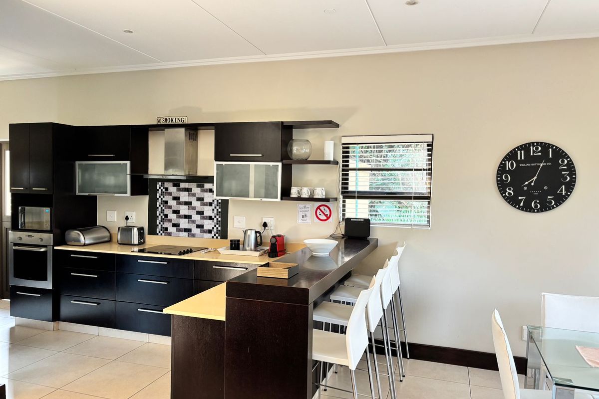 4-Bedroom Townhouse with Pool & Golf Course Views – Zimbali Estate -Including Furniture - Photo 5