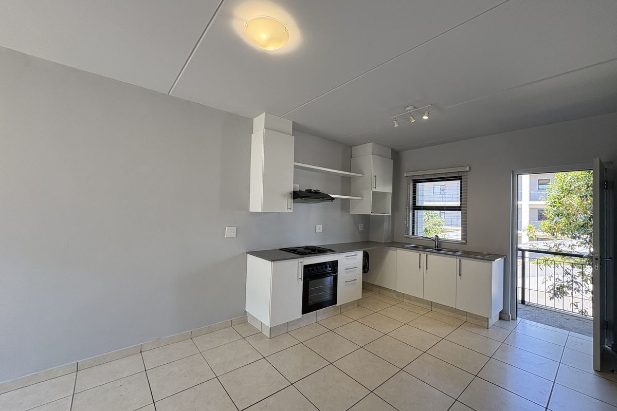 GORGEOUS 2-BEDROOM APARTMENT. - Photo 5