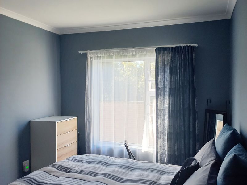 3 BED 2 BATH TOWNHOUSE WITH DOUBLE GARAGE FOR SALE - Photo 6