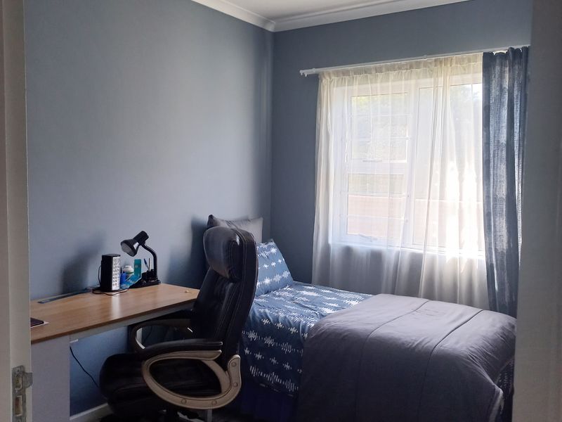 3 BED 2 BATH TOWNHOUSE WITH DOUBLE GARAGE FOR SALE - Photo 7