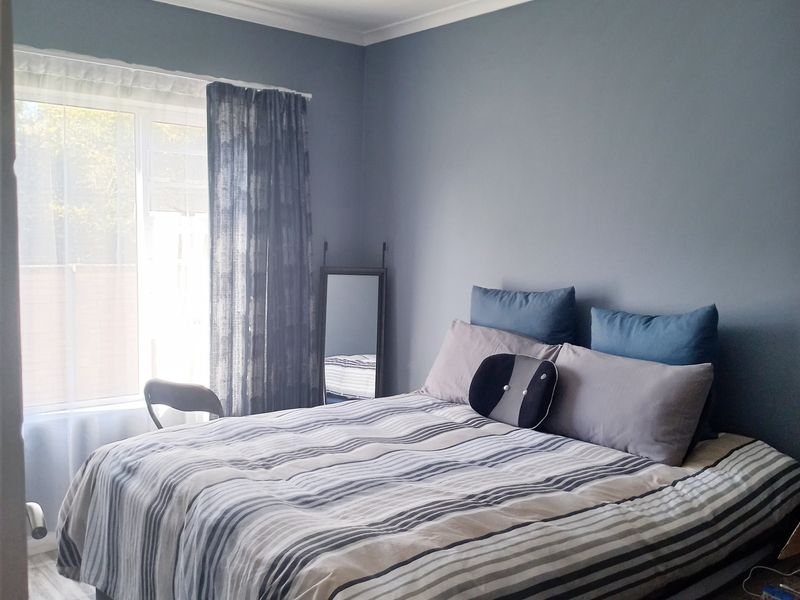 3 BED 2 BATH TOWNHOUSE WITH DOUBLE GARAGE FOR SALE - Photo 5