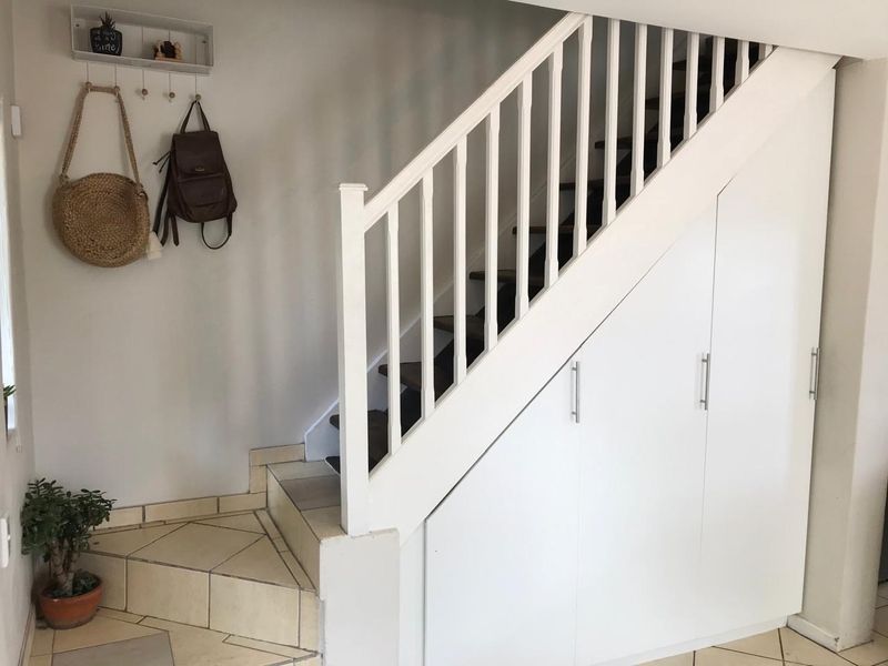 Newly Renovated Townhouse in Kenilworth Village - 18 March Open Hour @18:00 Book for Appointment - Photo 4