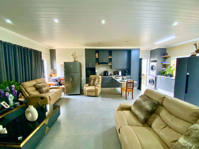 House For Sale In Mossel Bay - Photo 9