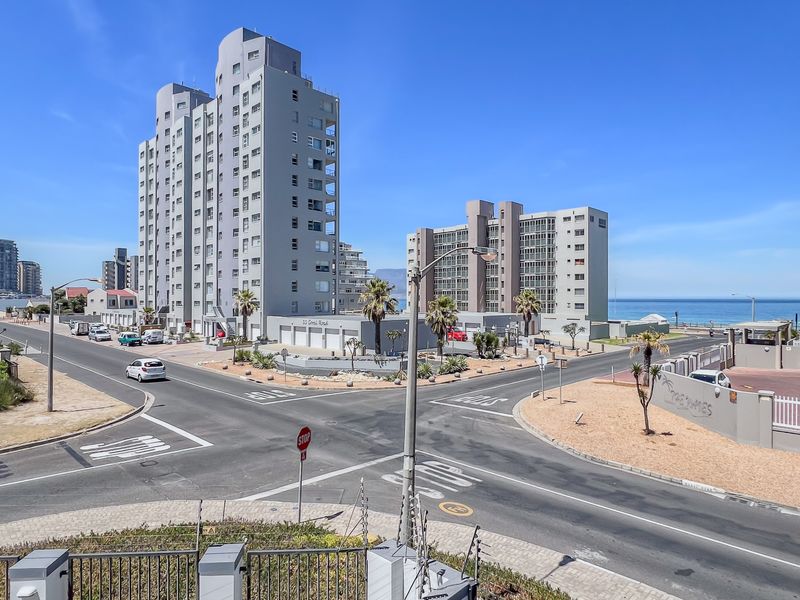 Stunning 2 Bedroom apartment a stone throw from Blouberg Beach - Photo 3