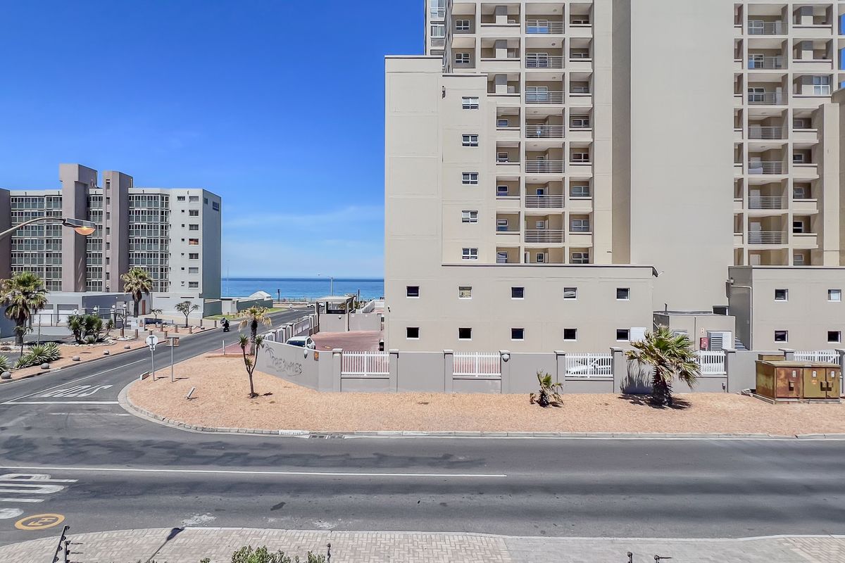 Stunning 2 Bedroom apartment a stone throw from Blouberg Beach - Photo 2