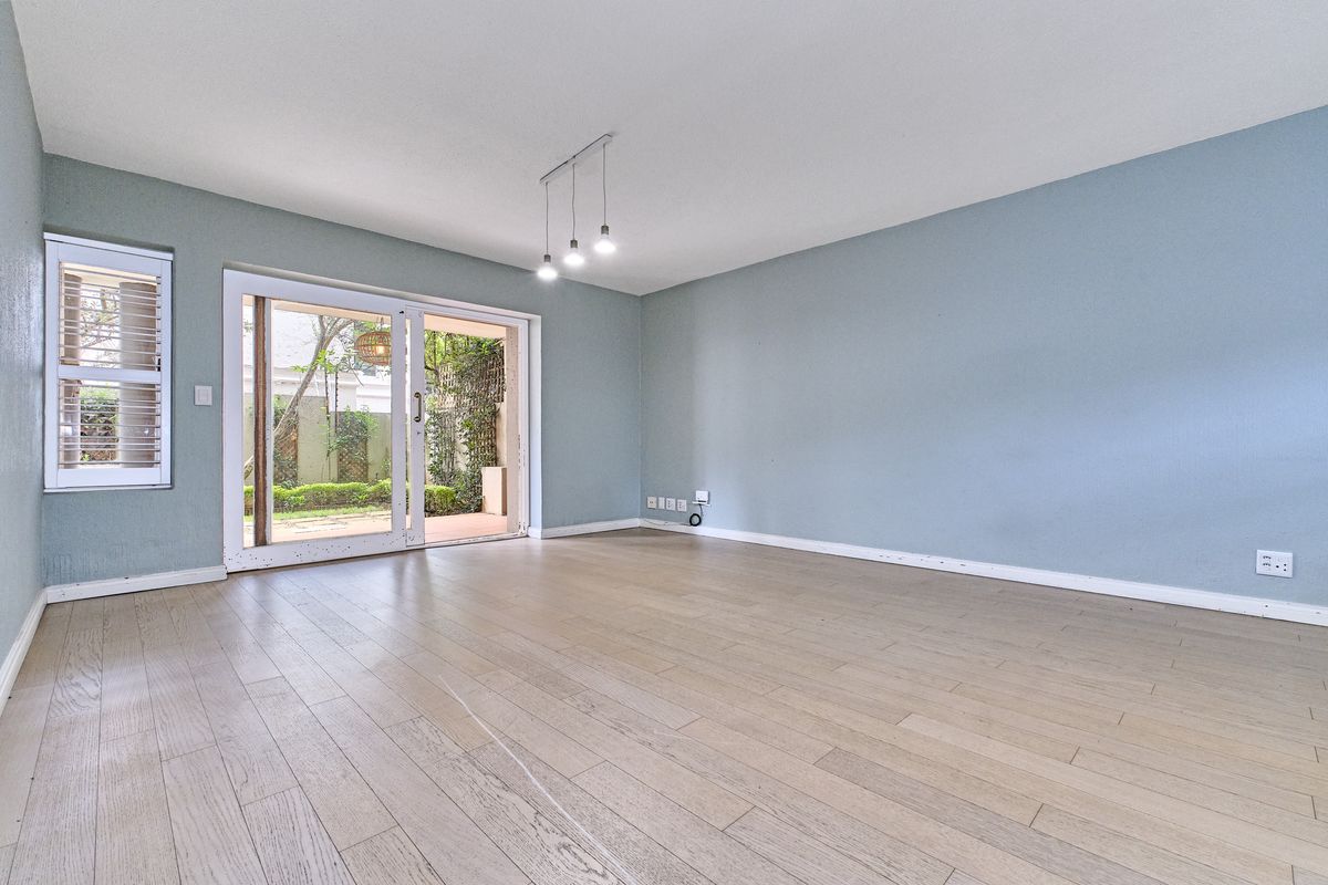 2 Bedroom Ground Floor Apartment for sale in Strathavon - Photo 3