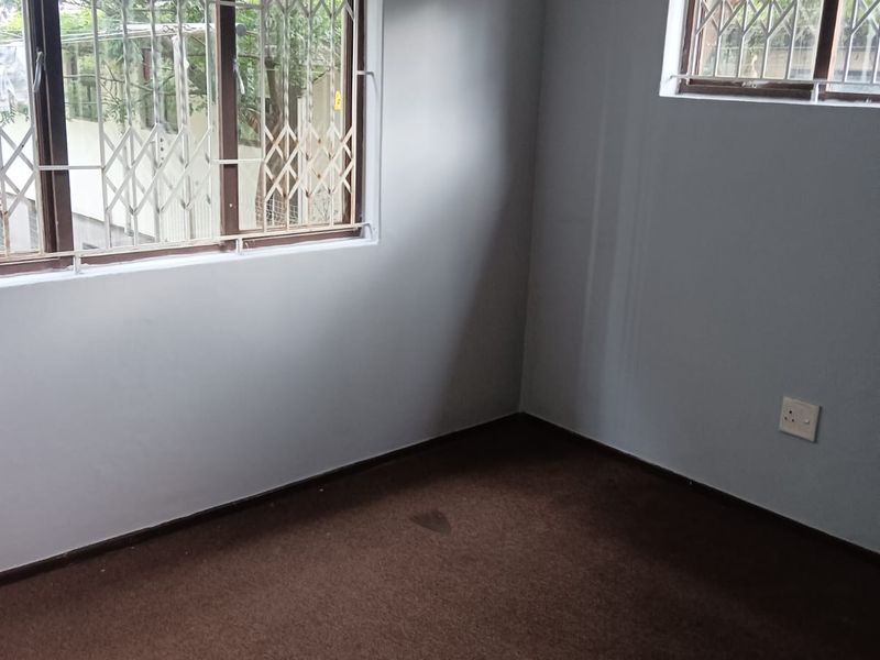 2 Bedroom 2 Bath in Montclair - Photo 9