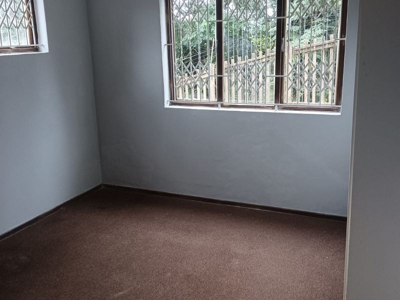 2 Bedroom 2 Bath in Montclair - Photo 8