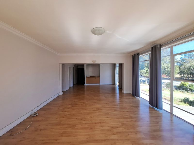 ST GEORGES PARK 2 BED 2 BATH APARTMENT FOR SALE - Photo 3