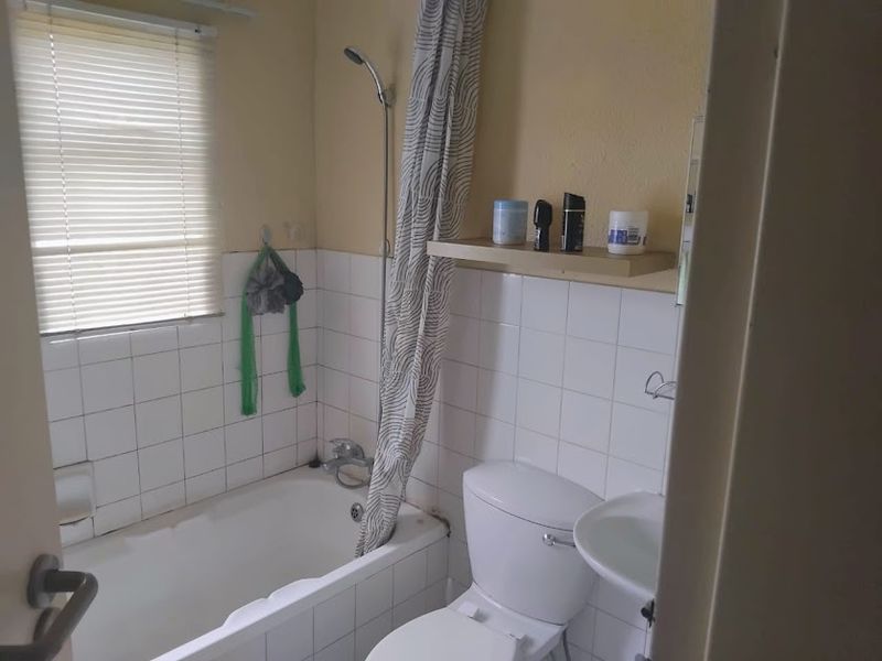 Resort-Style living !! - Photo 7