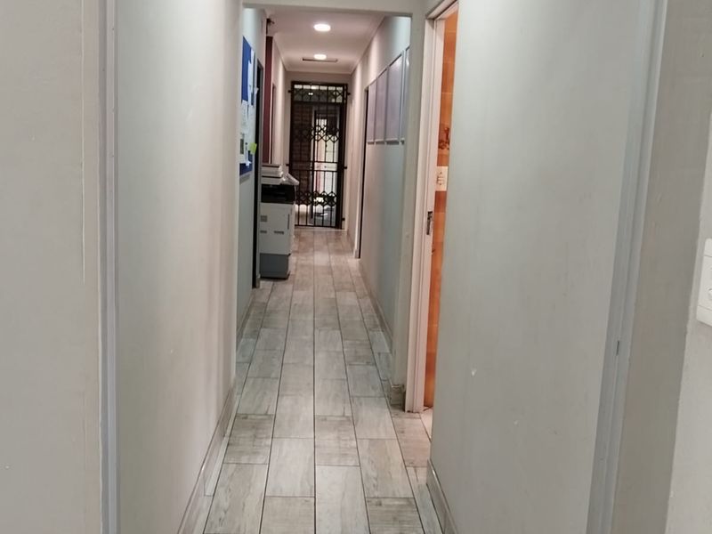 5Bedroom House for sale - Photo 10