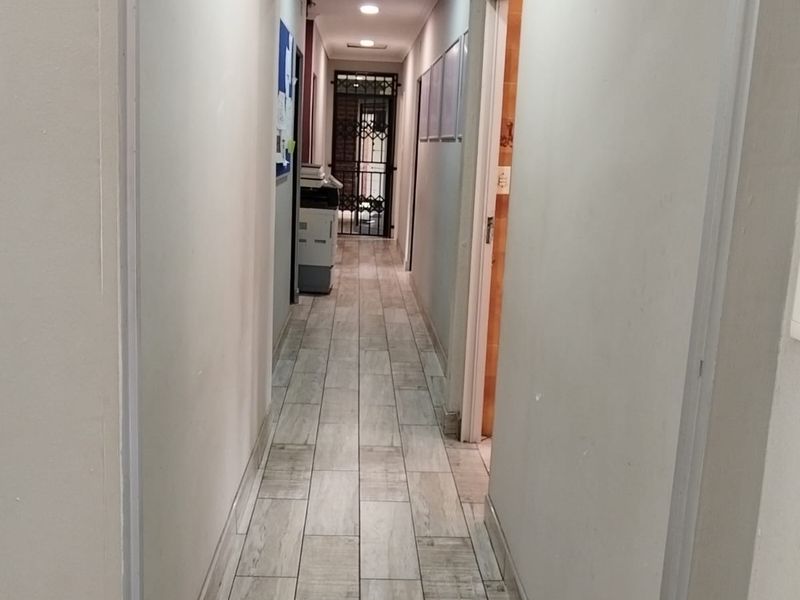 5Bedroom House for sale - Photo 9