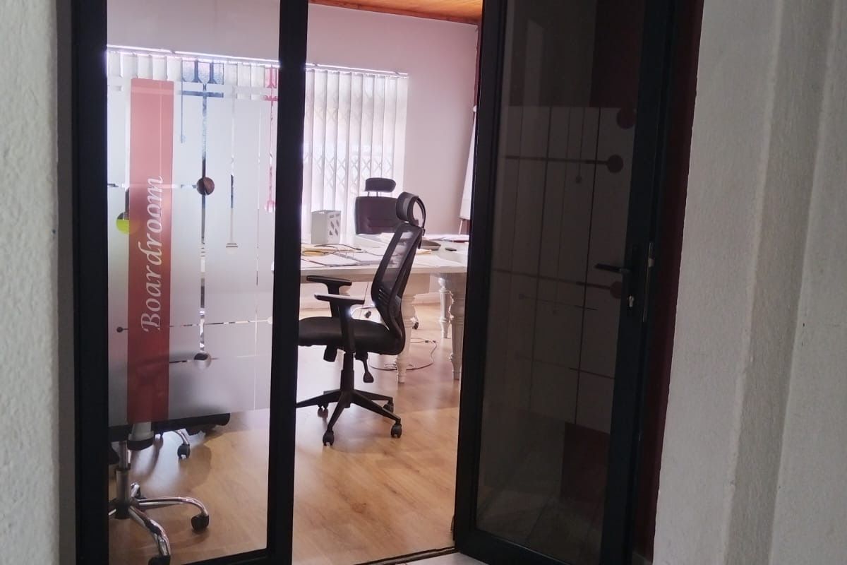 5Bedroom House for sale - Photo 3