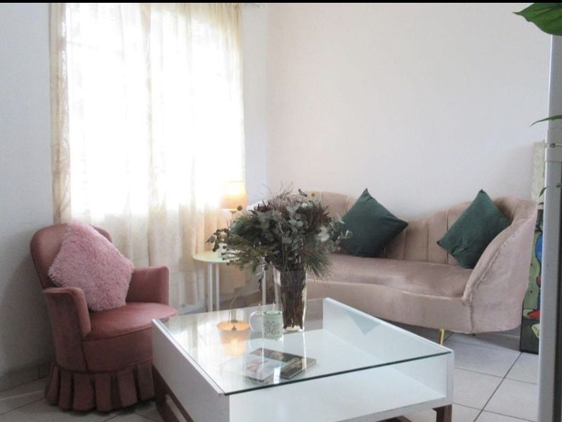 AFFORDABLE STARTER OR INVESTMENT UNIT - Photo 4