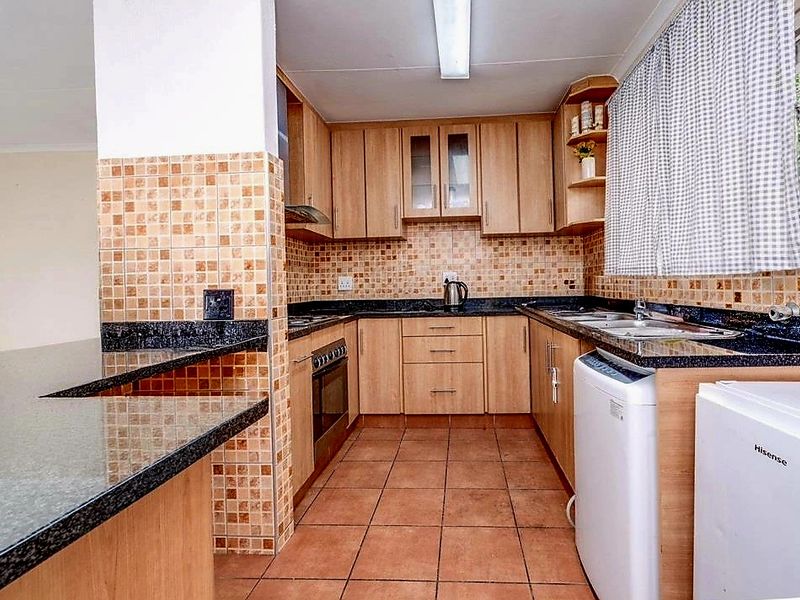 FAMILY HOME IN SECURE COMPLEX - Photo 2