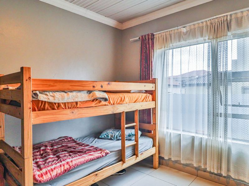 3 Bed House in Willow Park Manor - Photo 9