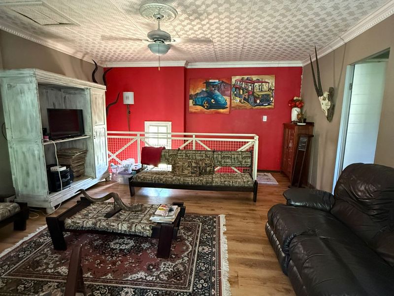 4 Bedroom House for sale in Ifafi - Photo 2