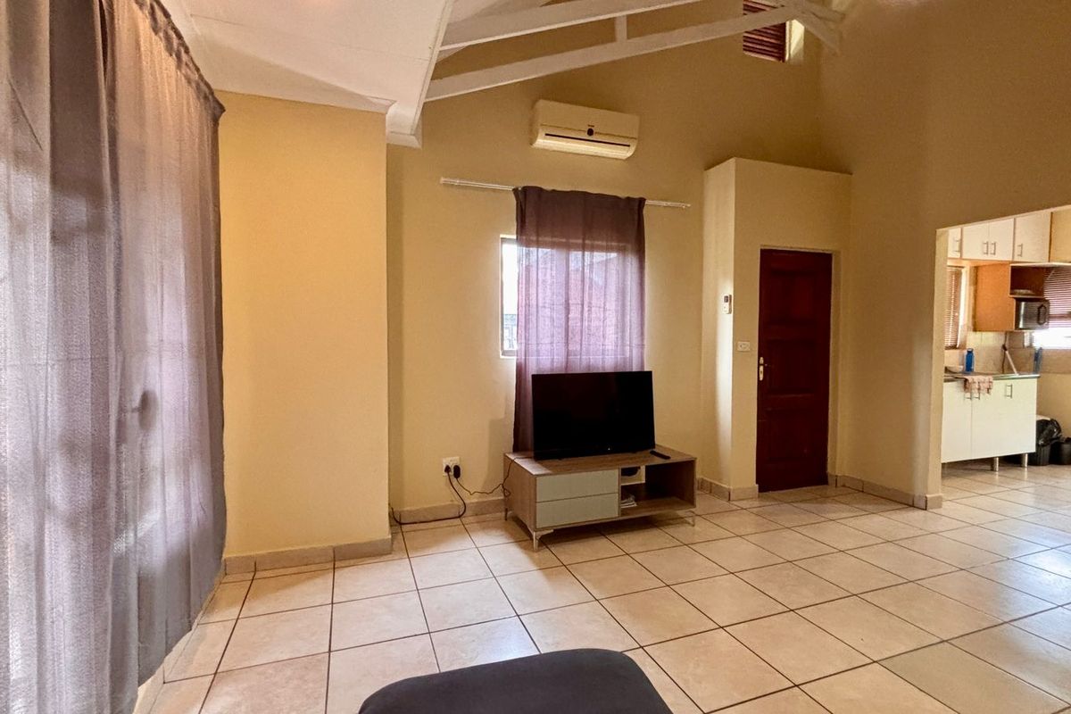 3 BEDROOM HOUSE IN COMPLEX TO LET - Photo 5