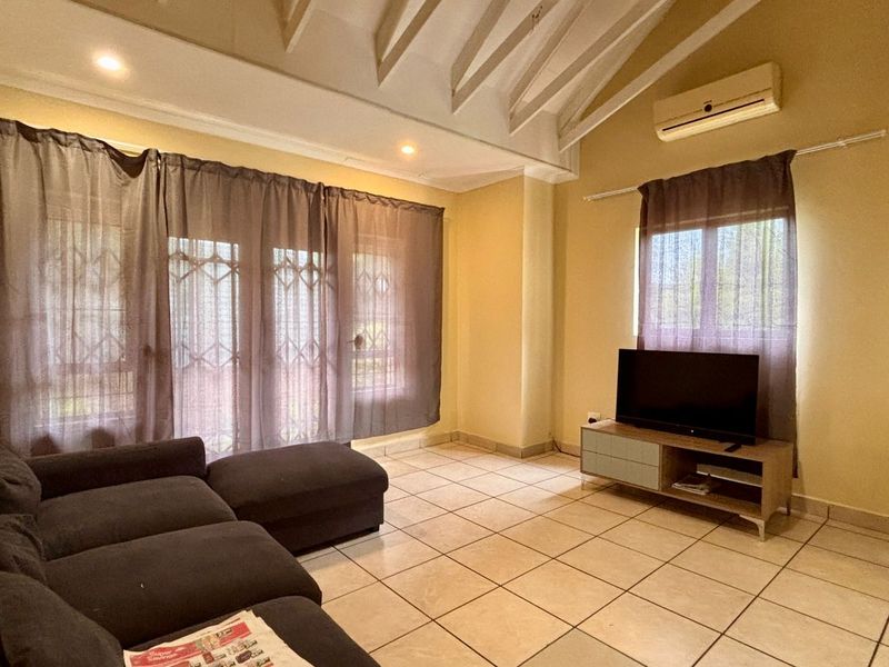 3 BEDROOM HOUSE IN COMPLEX TO LET - Photo 6