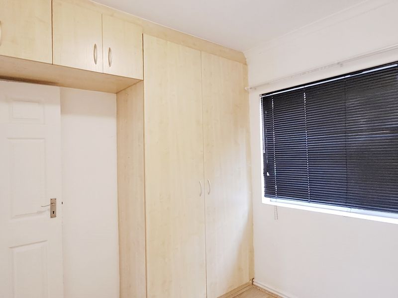 WALMER HEIGHTS 2 BED 1 BATH TOWNHOUSE FOR SALE - Photo 8