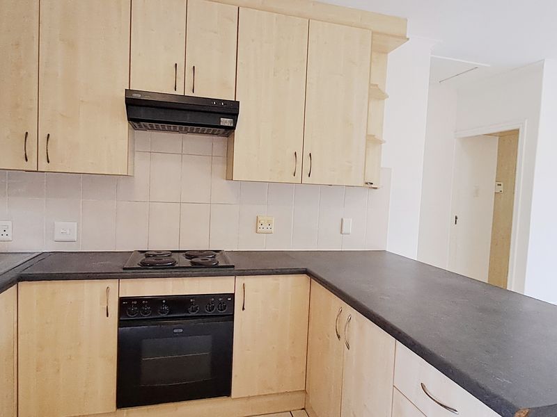 WALMER HEIGHTS 2 BED 1 BATH TOWNHOUSE FOR SALE - Photo 2